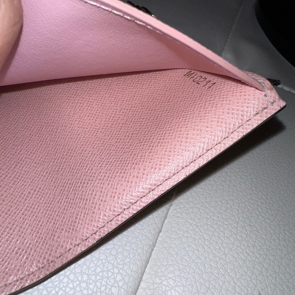 Louis Vuitton Brown Monogram Wallet with Pink Button - Picture 3 of 7